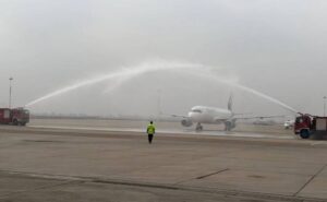 ৩৫ বছরের মধ্যে প্রথম বাগদাদে অবতরণ করল ইউরোপীয় বিমান সংস্থা