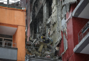 রাশিয়ার হা*মলায় কাতার দূতাবাস ক্ষতিগ্রস্তঃ জেলেনস্কি