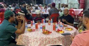 মালয়েশিয়ায় ১০ লাখ বাংলাদেশির রোজা পালন: দূরত্ব যেখানে বাধা নয়