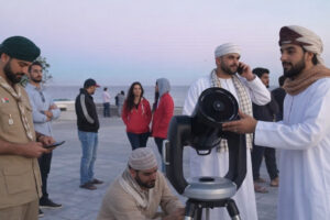 ২০ মার্চ ঈদুল ফিতরের দিন হিসেবে পূর্বাভাস দিয়েছেন ওমানের জ্যোতির্বিজ্ঞানীরা