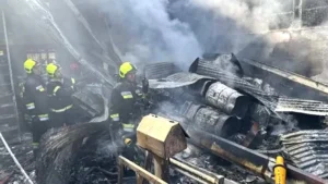 ইরানে সামরিক হেলিকপ্টার দুর্ঘ’টনায় ৪ জনের মৃ*ত্যু