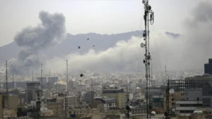 গ্যাস ক্ষেত্রে হা*ম*লা*য় কাতারের উদ্বেগ, জ্বালানি নিরাপত্তা ঝুঁকিতে