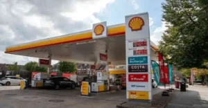 যুক্তরাজ্যে গ্যাসের মূল্য ১৪০ শতাংশ বৃদ্ধি পেয়েছে