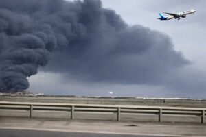 একাধিক ড্রোনের আ/ঘা/তে কুয়েতের আন্তর্জাতিক এয়ারপোর্ট ক্ষতিগ্রস্ত
