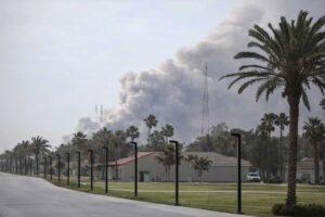 সৌদি আরবের তেল শোধনাগার লক্ষ্য করে ড্রোন হা*ম’লা