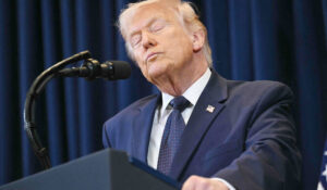 ট্রাম্প ইরানে যু*দ্ধ বাড়ানোর হুমকি দিয়েছেন, তবে বলেছেন যুদ্ধ শীঘ্রই শেষ হতে পারে