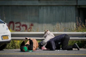 ই*স*রা*য়ে*লে বিপদের সাইরেন বেজেই যাচ্ছে, ই’রা’নে’র ছোড়া মি*সা*ই*লগুলো জন্য